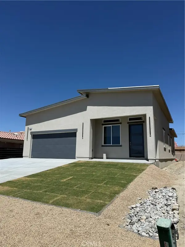 16322 Avenida Gracia, Desert Hot Springs, CA 92240
