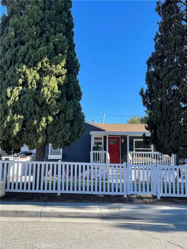 977 W Hays, Banning, CA 92220