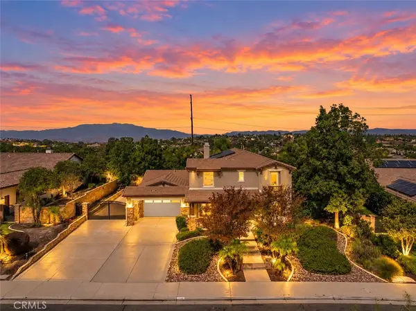 1137 Pamplona Drive, Riverside, CA 92508