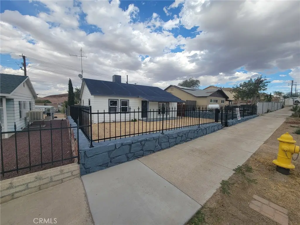 651 W Buena Vista, Barstow, CA 92311 - #1