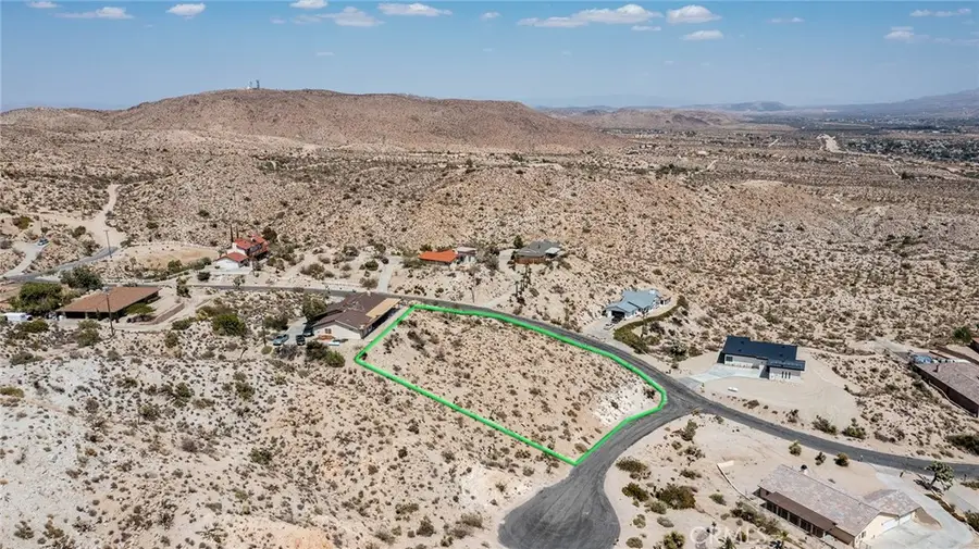 999 Mandarin Road, Yucca Valley, CA 92284 - Image #3
