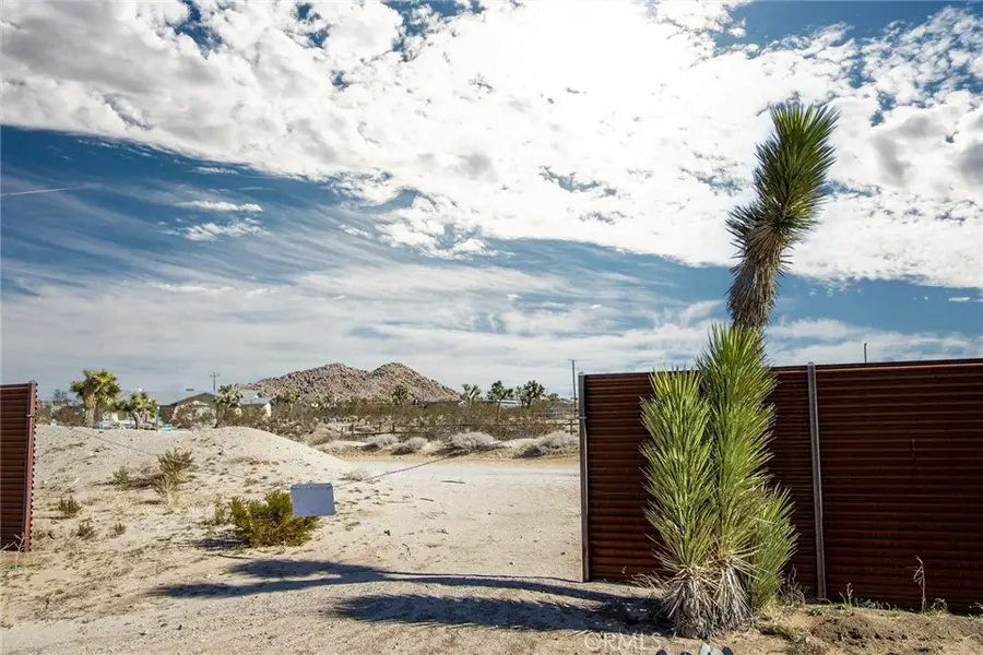 8776 Uphill Road, Joshua Tree, CA 92252 - Image #2