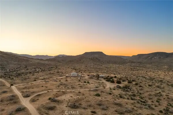 54559 Saratoga Road, Pioneertown, CA 92268