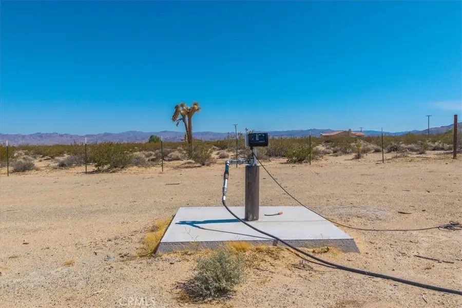 1926 Milky Way Avenue, Joshua Tree, CA 92252 - Image #2