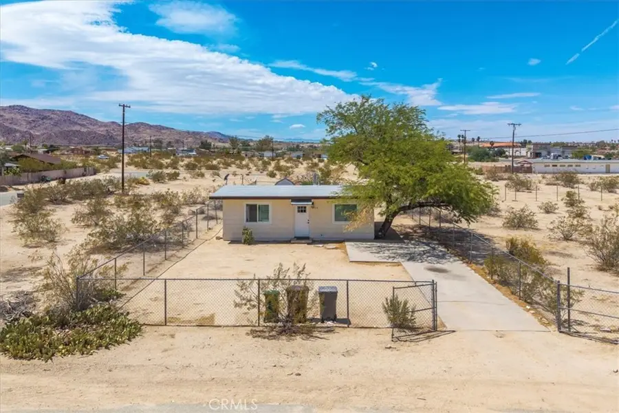 6546 Rose Ellen Avenue, Twentynine Palms, CA 92277 - Image #3