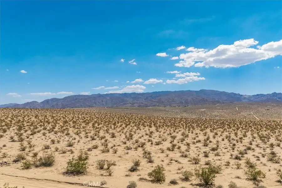 67800 Raymond Drive, Twentynine Palms Yucca Valley, CA 92277 - Image #2