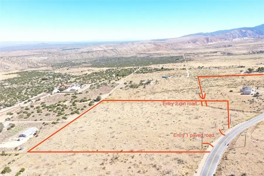 113 Juniper Hills Rd., Juniper Hills, CA 93543 - #3