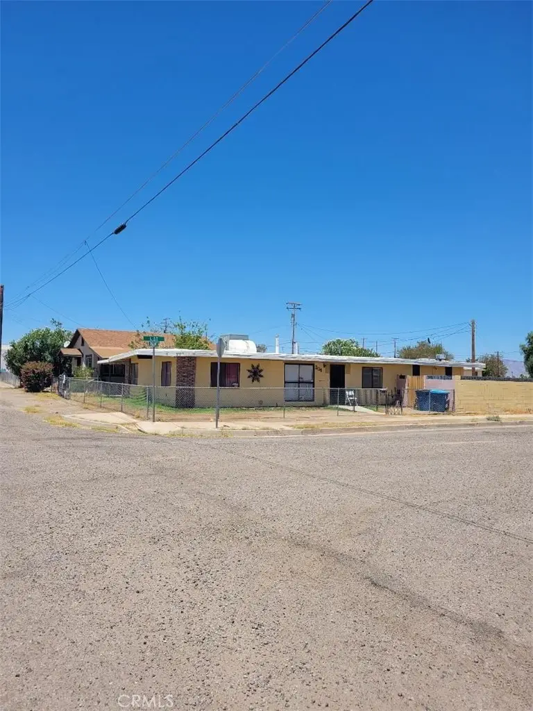 206 Chestnut, Needles, CA 92363 - #1