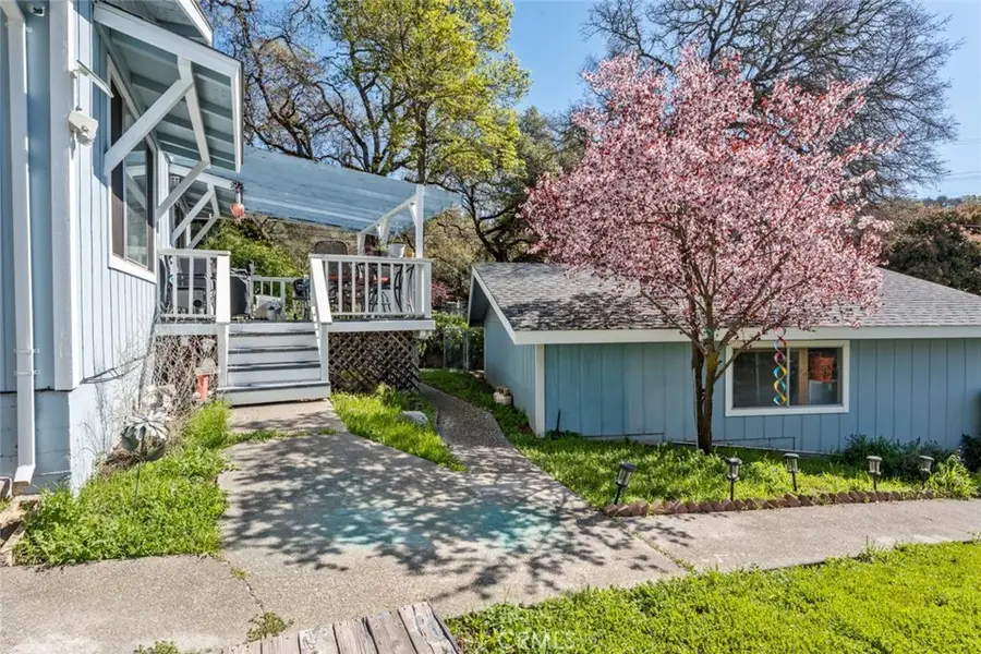 2960 Oak Crest Avenue, Lucerne, CA 95458 - #2