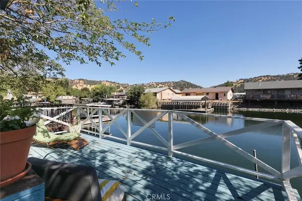 13050 Island Drive #12, Clearlake Oaks, CA 95453