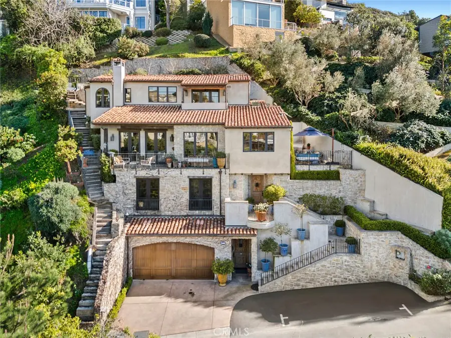2100 Crestview Drive, Laguna Beach, CA 92651 - #2