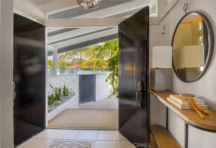 395 Meadow Lane, Newport Beach, CA 92660 - #3