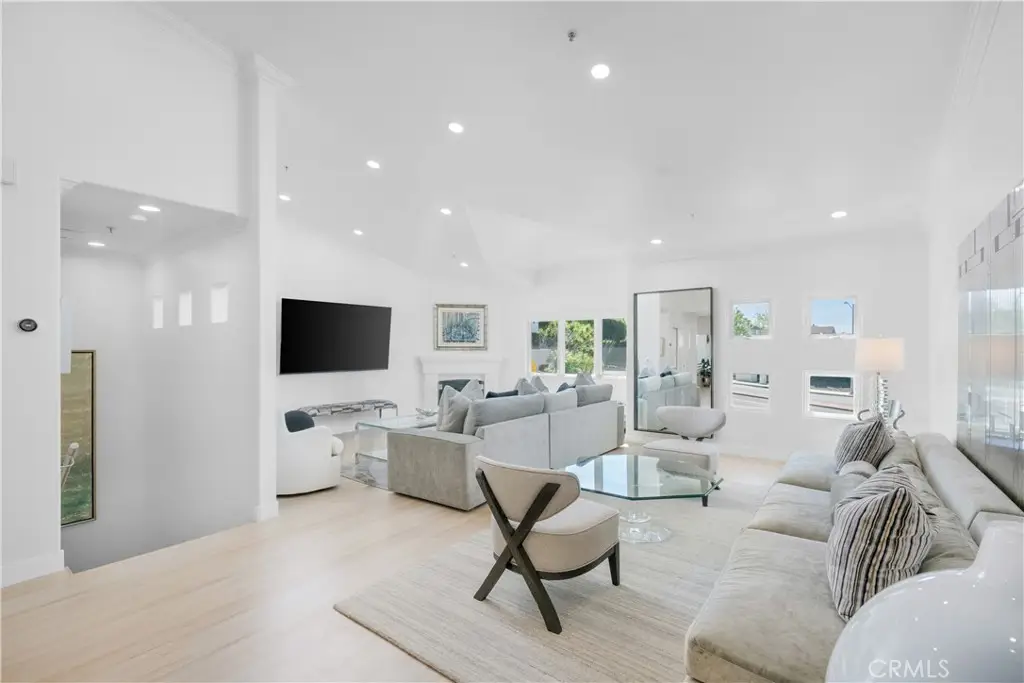 401 Seaward Road #2, Corona Del Mar, CA 92625 - #1