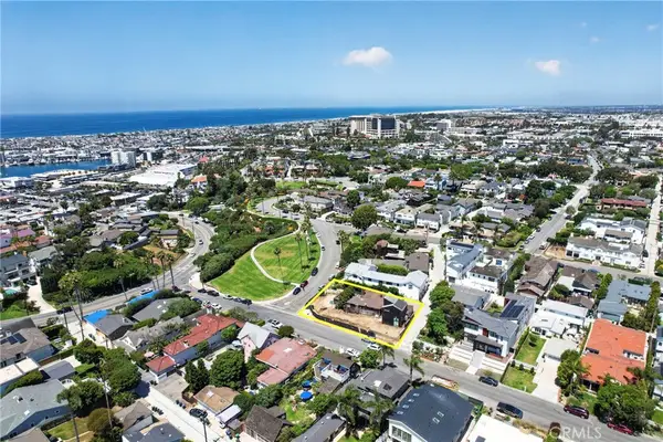 2700 Cliff, Newport Beach, CA 92663