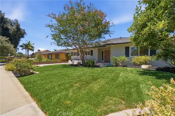 2116 Freeman, Santa Ana, CA 92706