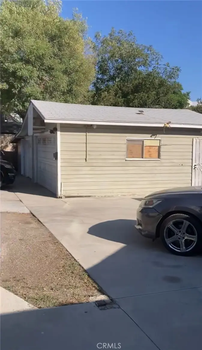 1525 N Arrowhead Avenue, San Bernardino, CA 92405 - Image #3