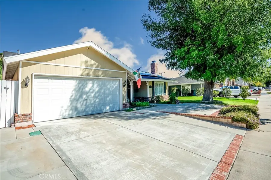 19631 Fairweather, Canyon Country, CA 91351 - Image #3