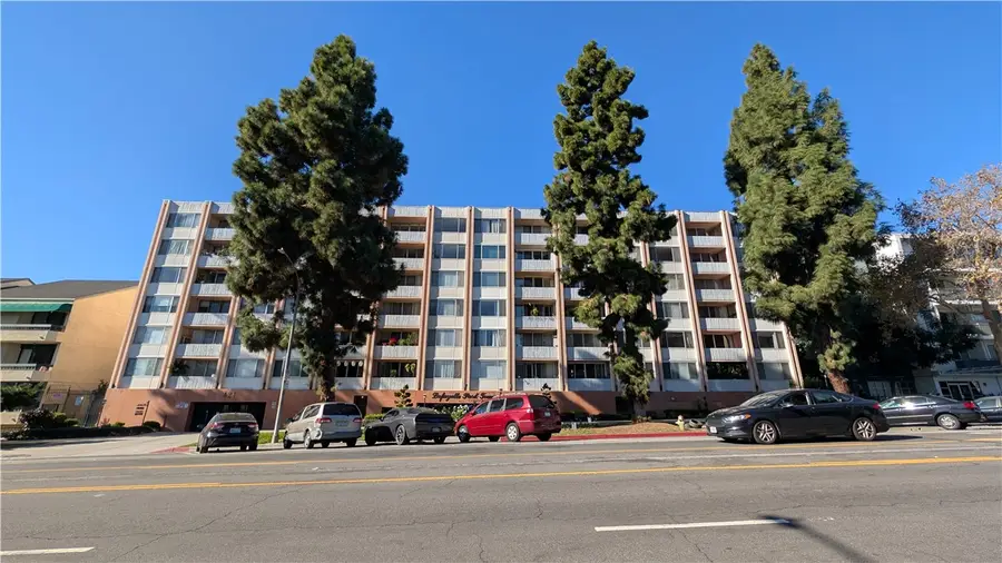 421 S La Fayette Park S #720, Los Angeles, CA 90057 - #2