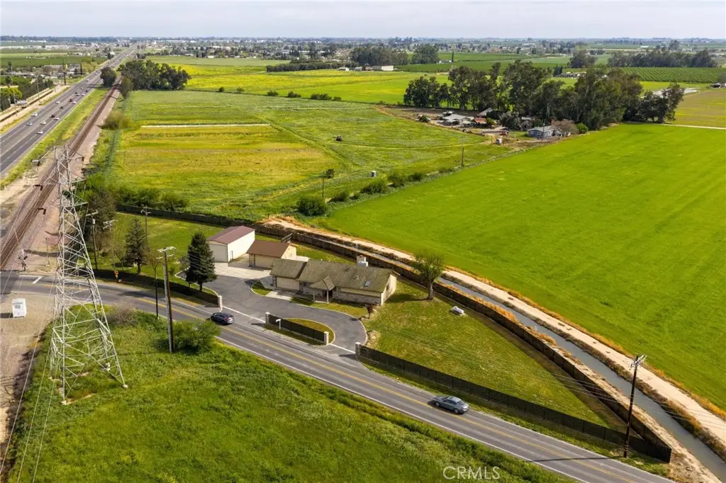 3345 W Avenue 2, Atwater, CA 95301 - #1