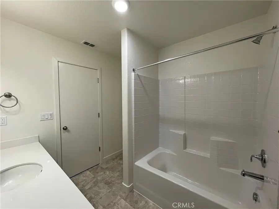 732 Stone Ridge East Avenue, Merced, CA 95341 - #3