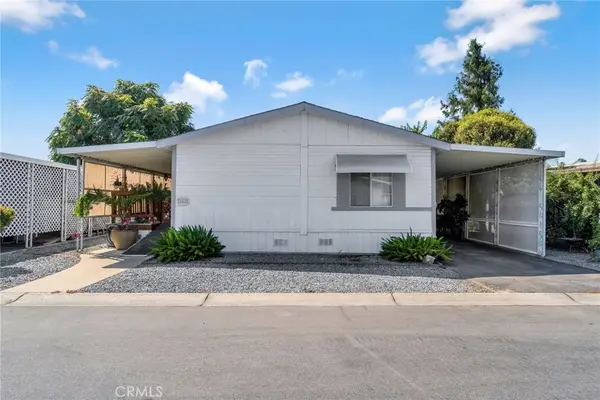 1218 E Cleveland Avenue #142, Madera, CA 93638