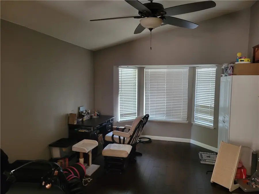 3188 Winter Way, Madera, CA 93637 - #3