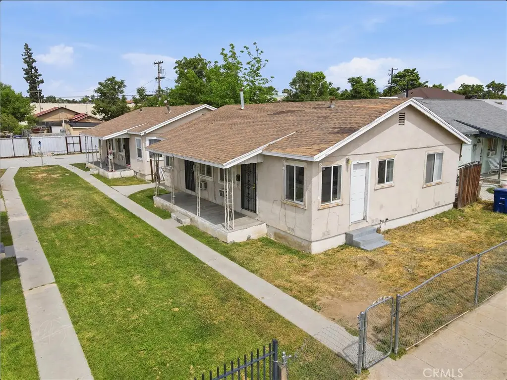 2212 Lake, Bakersfield, CA 93305 - #1