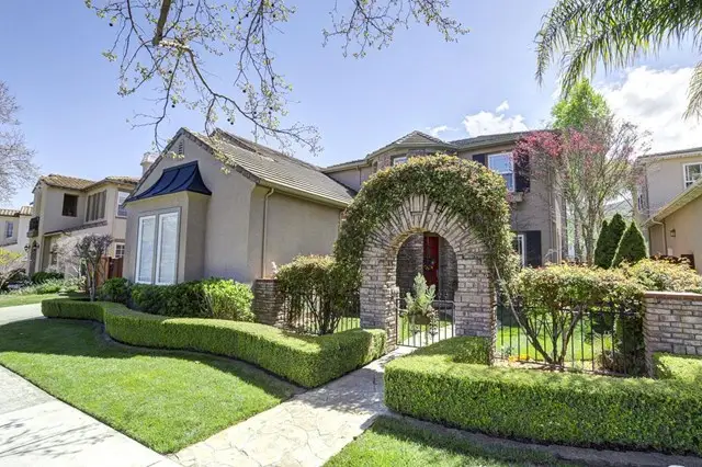 14581 Rutledge Sq, San Diego, CA 92128 - Image #1