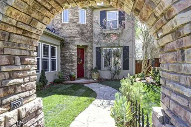 14581 Rutledge Sq, San Diego, CA 92128 - Image #2