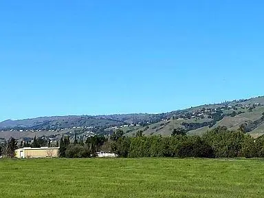 905 E San Martin Avenue, San Martin, CA 95046