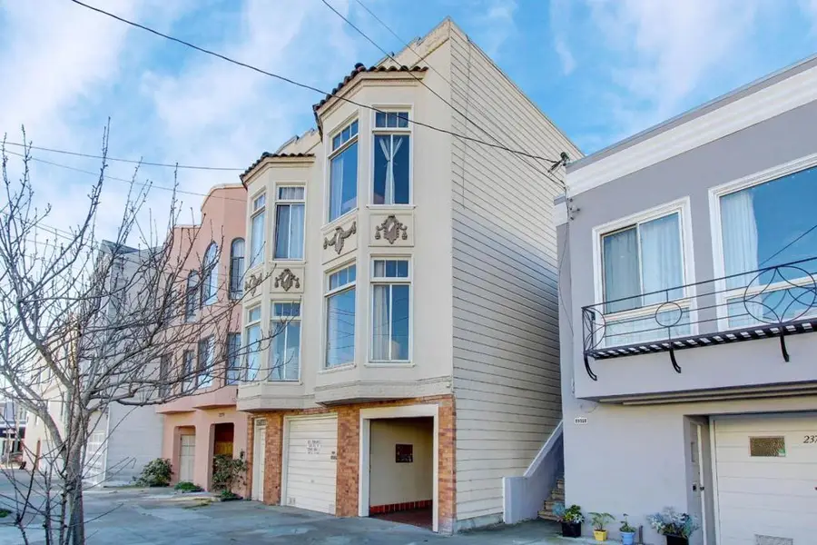 Address Withheld By Seller, San Francisco, CA 94116 - #3