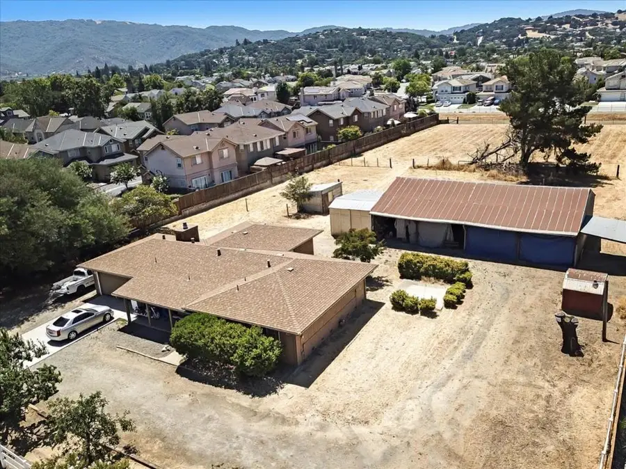 9045 Kern Avenue, Gilroy, CA 95020 - #3