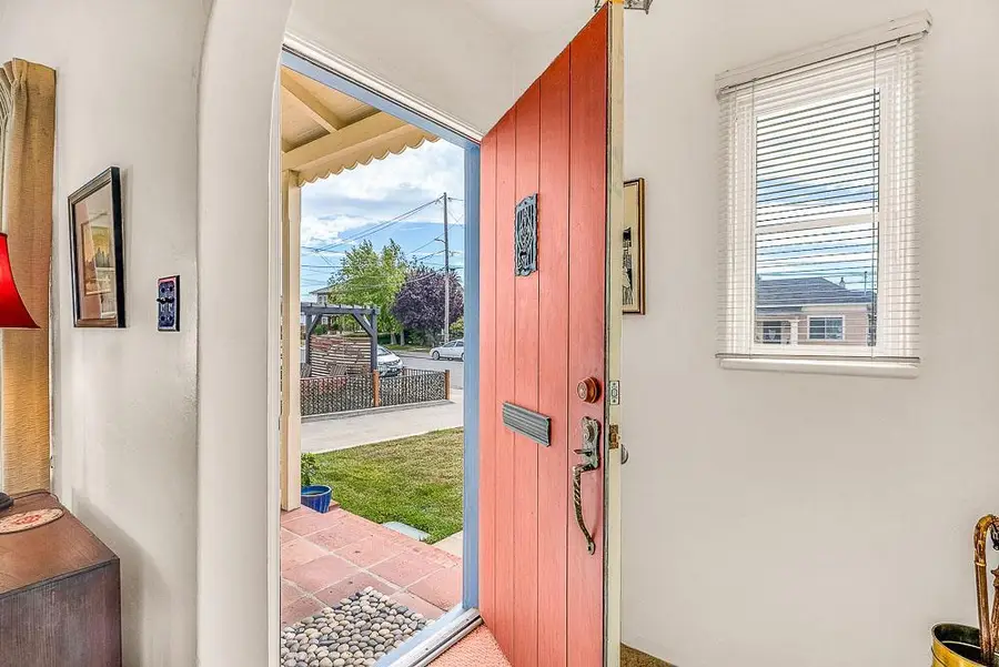 Cayuga Street, Salinas, CA 93901 - #2