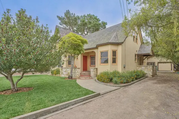 817 Congress Avenue, Pacific Grove, CA 93950