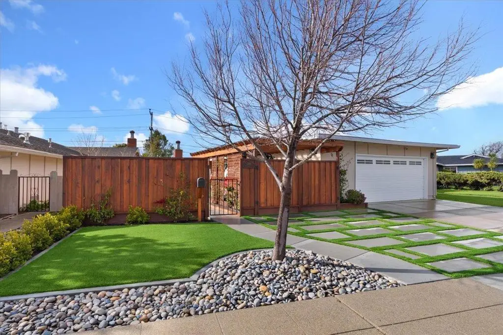 Los Prados Street, San Mateo, CA 94403 - #1