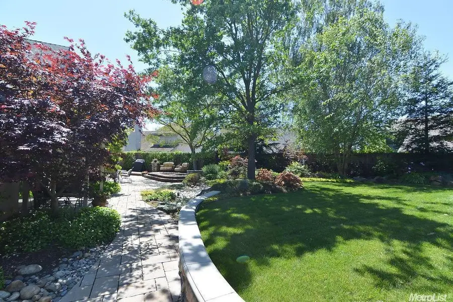 896 Cinnamon Teal Court, Manteca, CA 95337 - Image #2