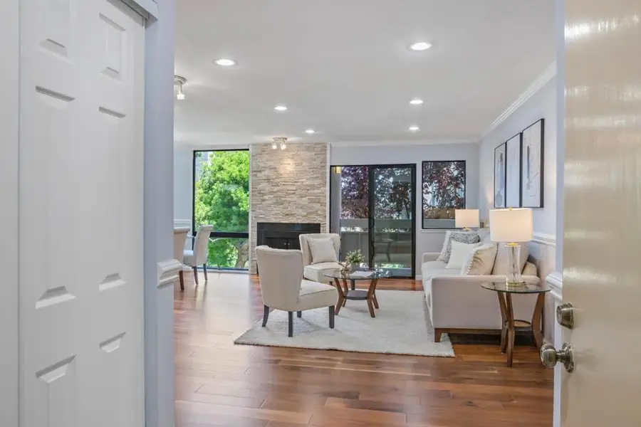 1061 Beach Park Boulevard #216, Foster City, CA 94404 - Image #3