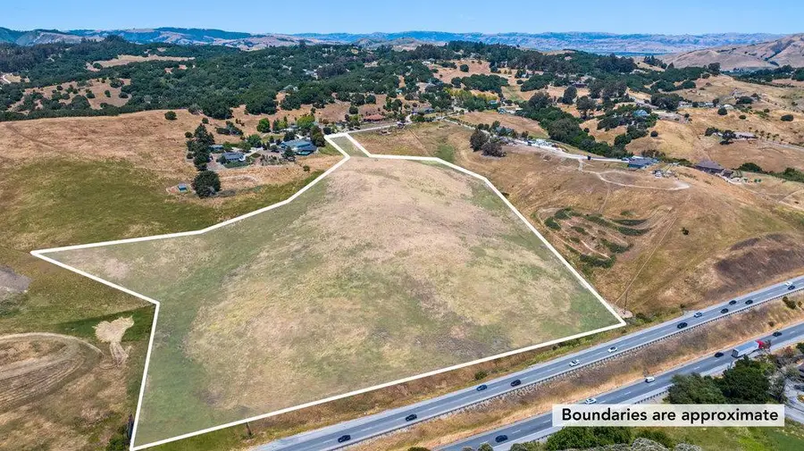 363 Orchard Hill Road, San Juan Bautista, CA 95045 - Image #2