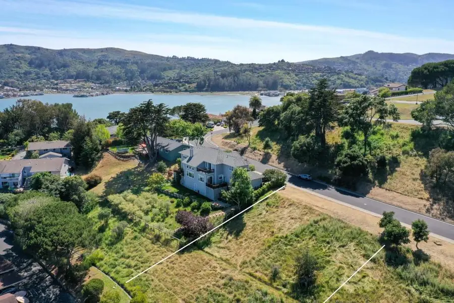 124 Mission Drive, Mill Valley, CA 94941 - Image #2
