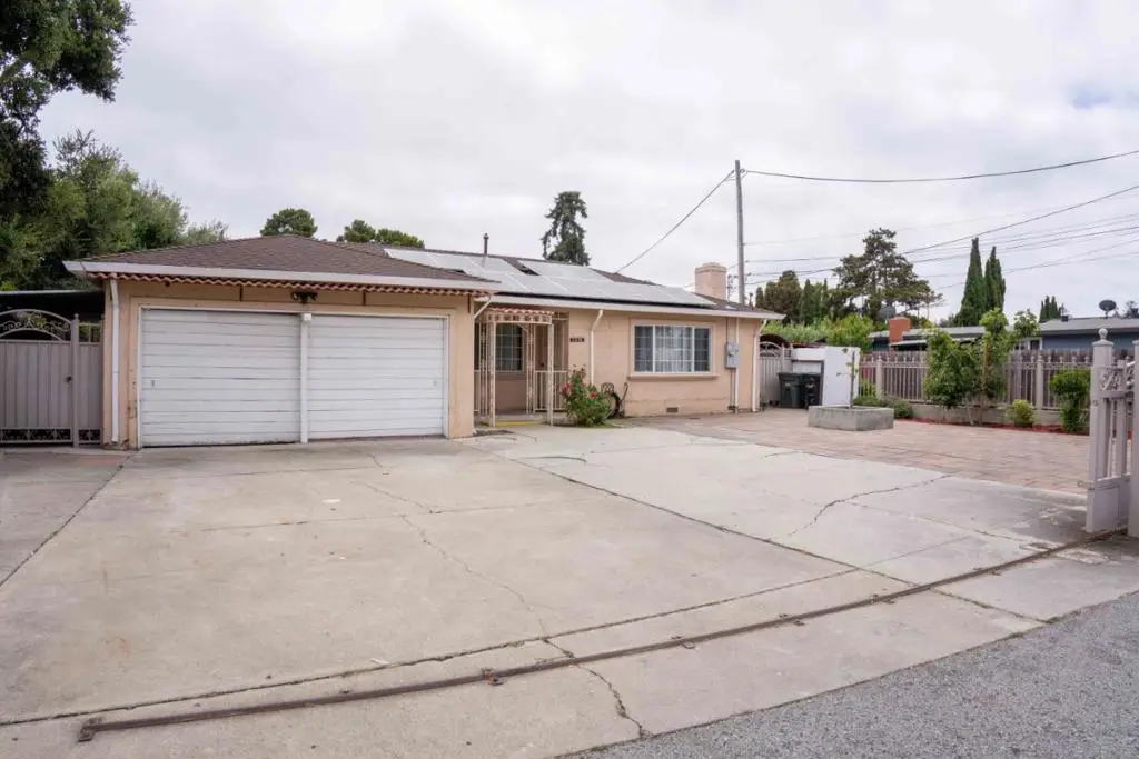 2232 Euclid Avenue, East Palo Alto, CA 94303 - Image #1