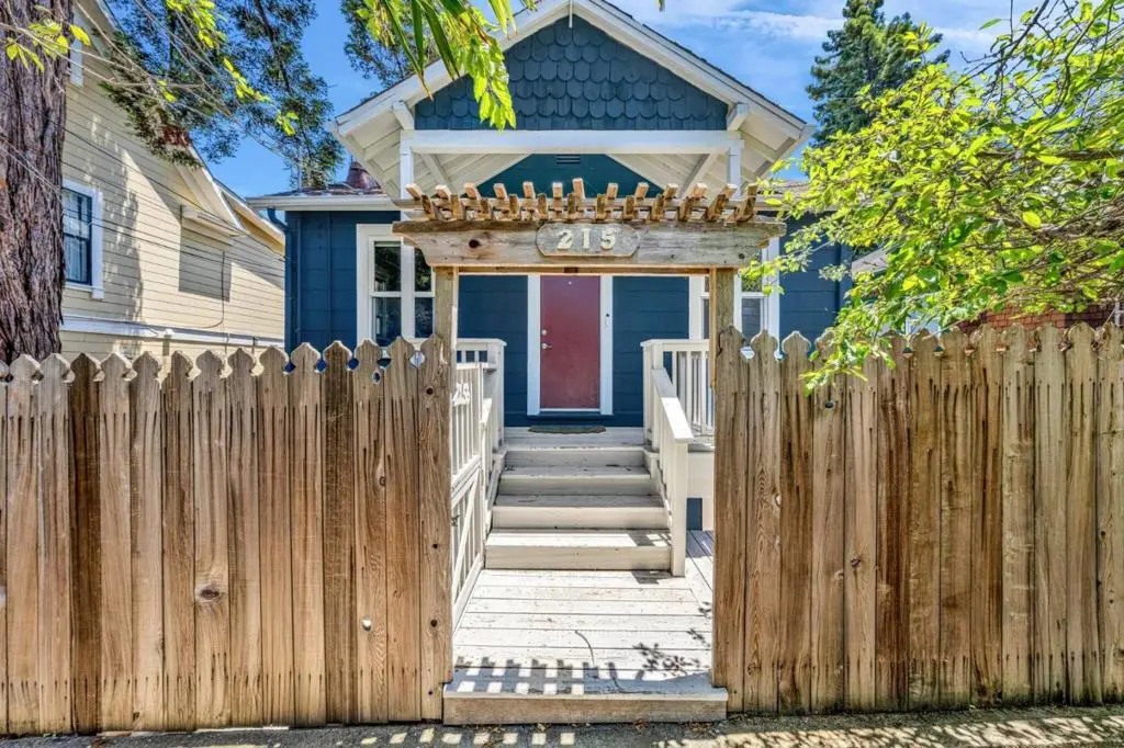 215 Tunnel Avenue, Richmond, CA 94801 - Image #1