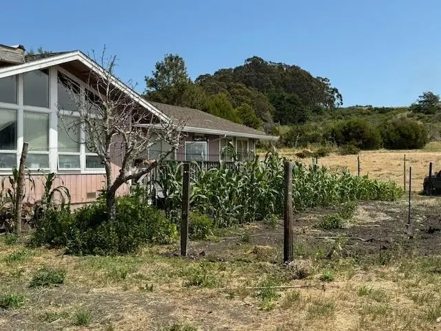 5677 Cloverdale Road, Pescadero, CA 94060 - Image #1