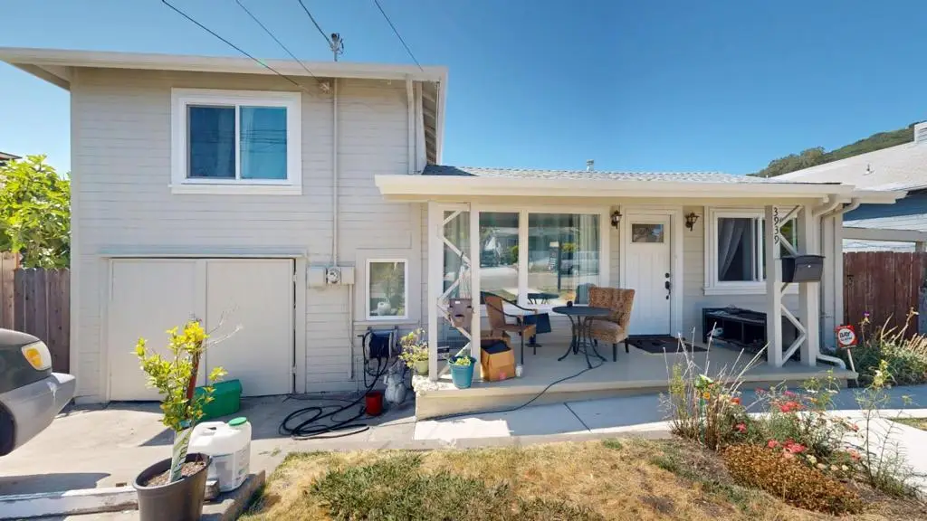 3939 Edgemoor Place, Oakland, CA 94605 - Image #1
