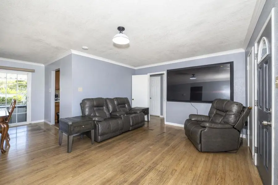 27906 Thackeray Avenue, Hayward, CA 94544 - Image #2