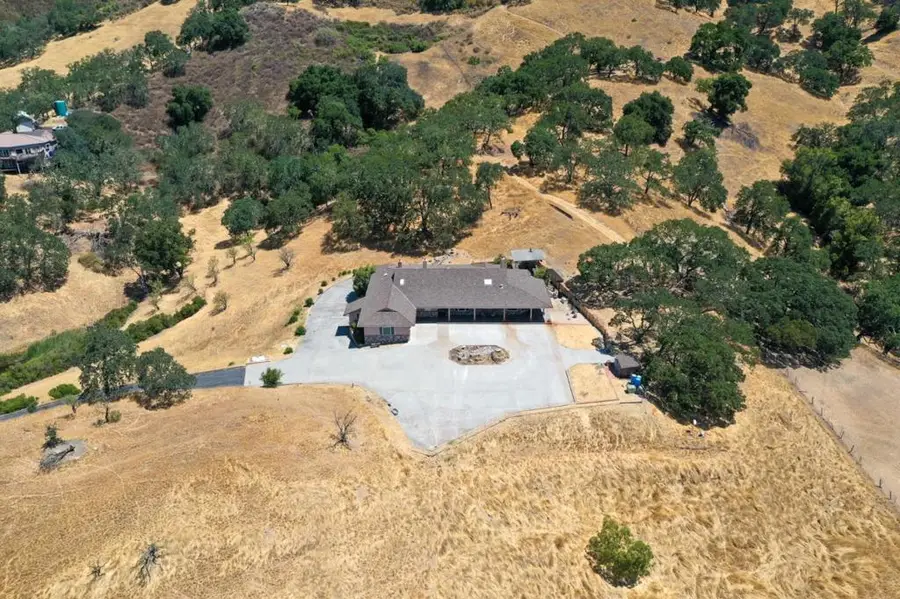21050 Uvas Road, Morgan Hill, CA 95037 - Image #2