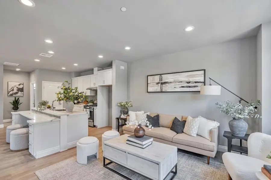 806 Maybeck Place, Hayward, CA 94544 - Image #2