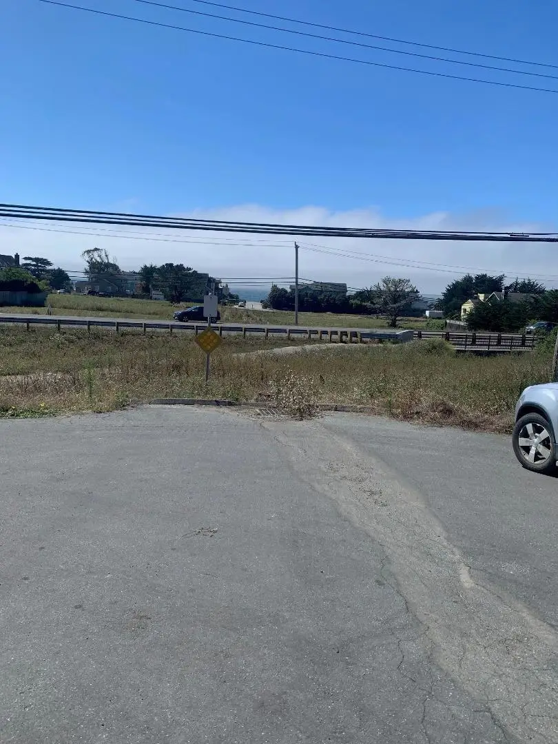 318 Coronado Avenue, Half Moon Bay, CA 94019 - #3