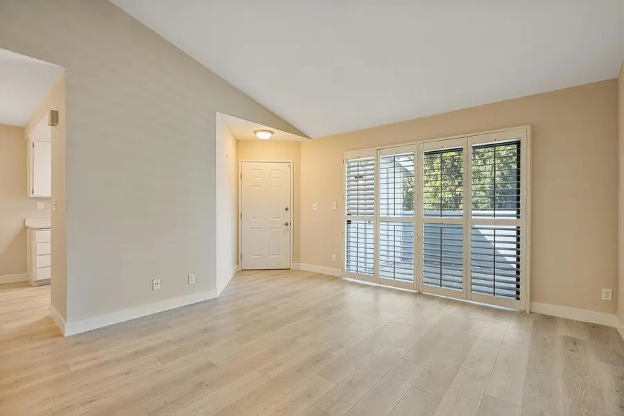 331 Shadow Run Drive, San Jose, CA 95110 - Image #3