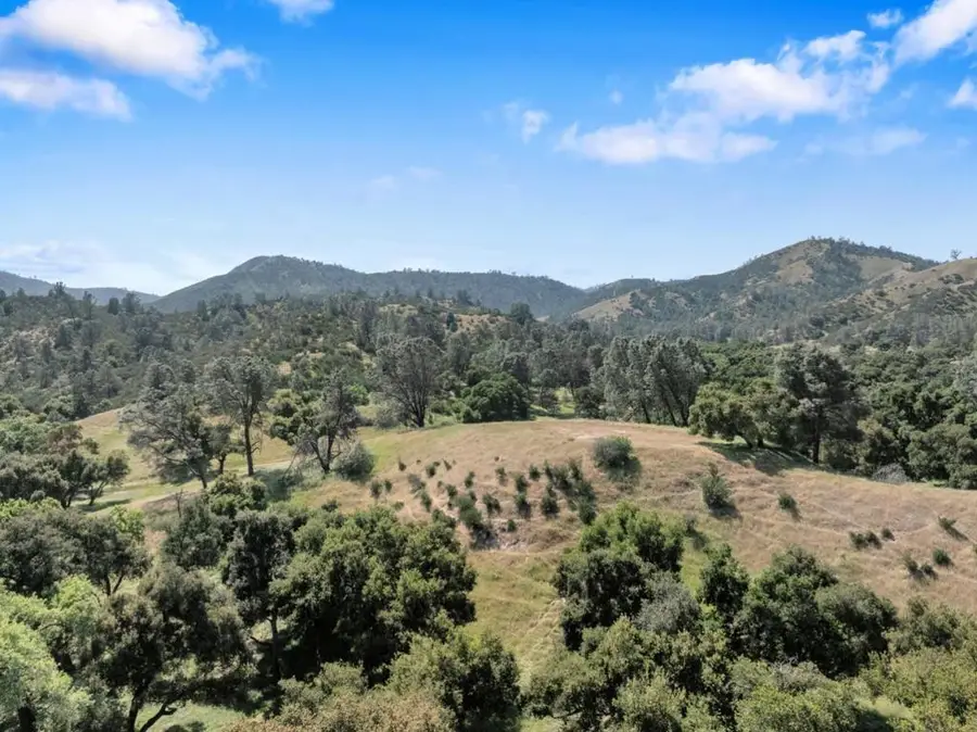 770 Limekiln Road, Hollister, CA 95023 - Image #3