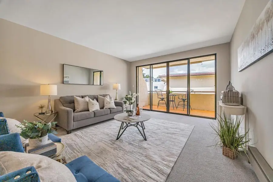 1427 Floribunda Avenue #304, Burlingame, CA 94010 - Image #2